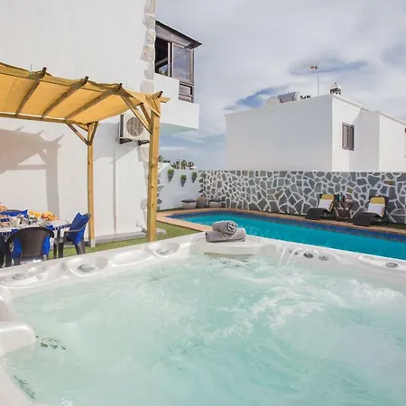 Palm * Πουέρτο Ντελ Κάρμεν